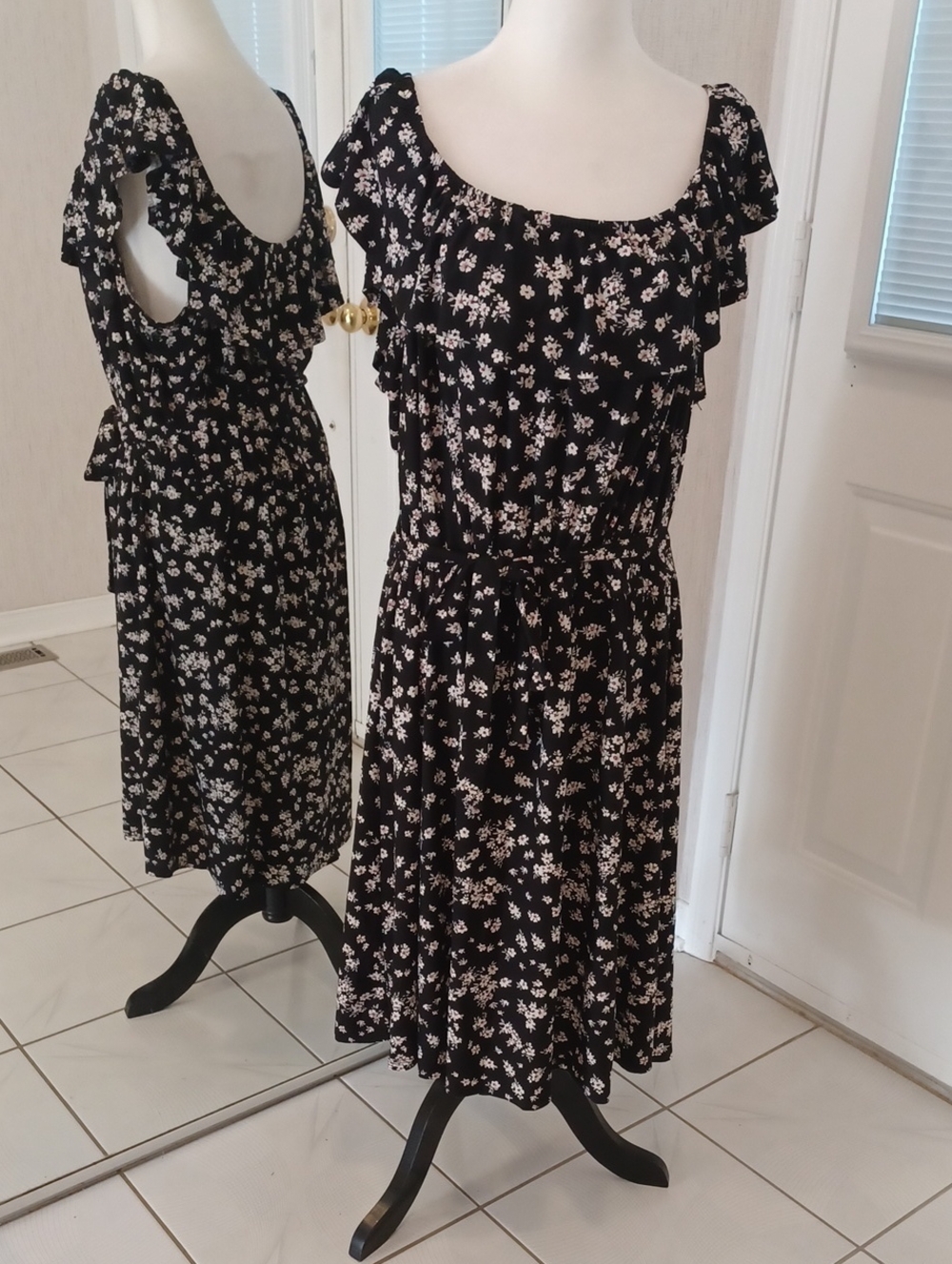 4/$80 Black Floral Ruffle-Sleeve Dress - Size 3X